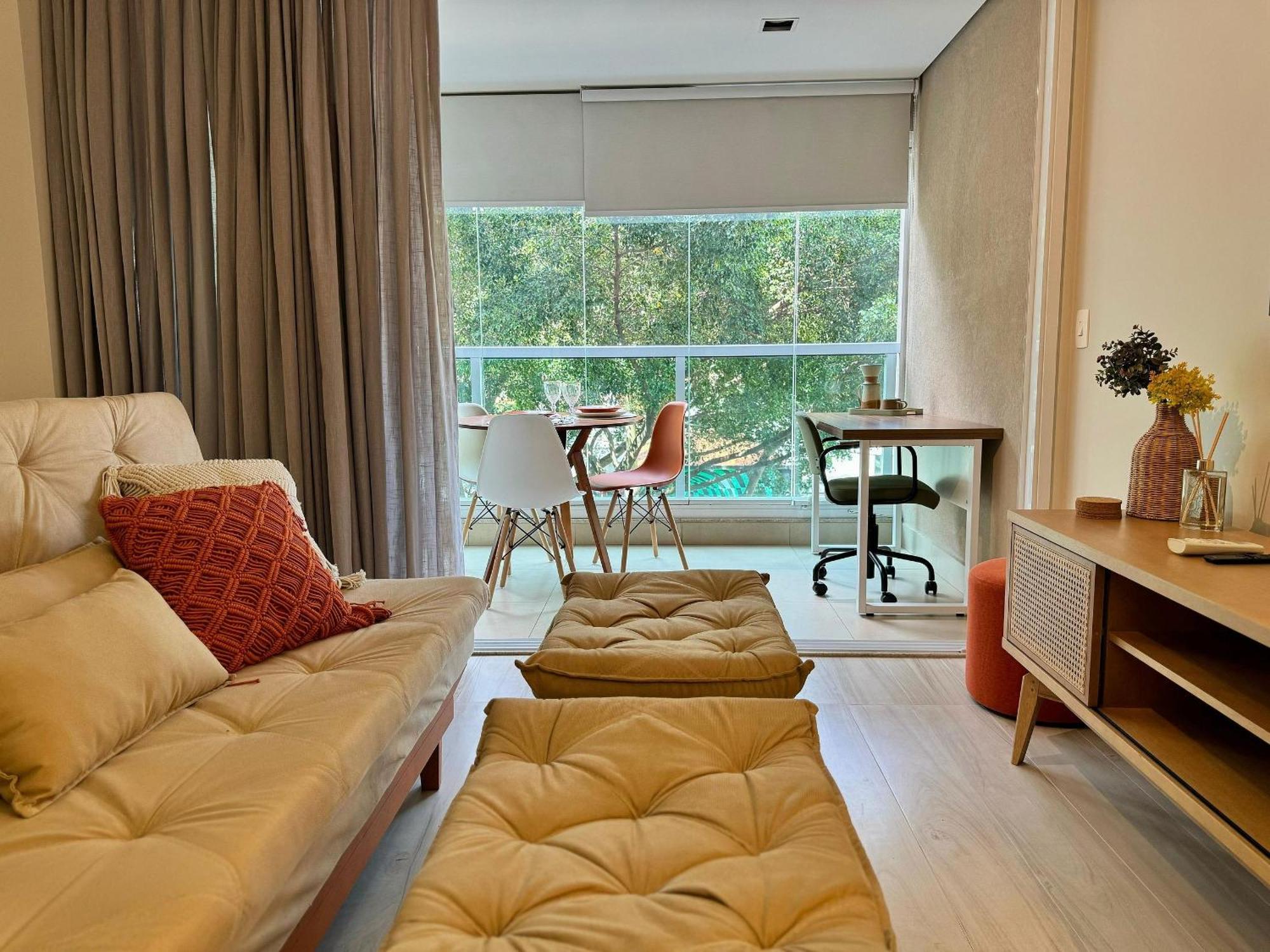 Praca Mada - Anystay